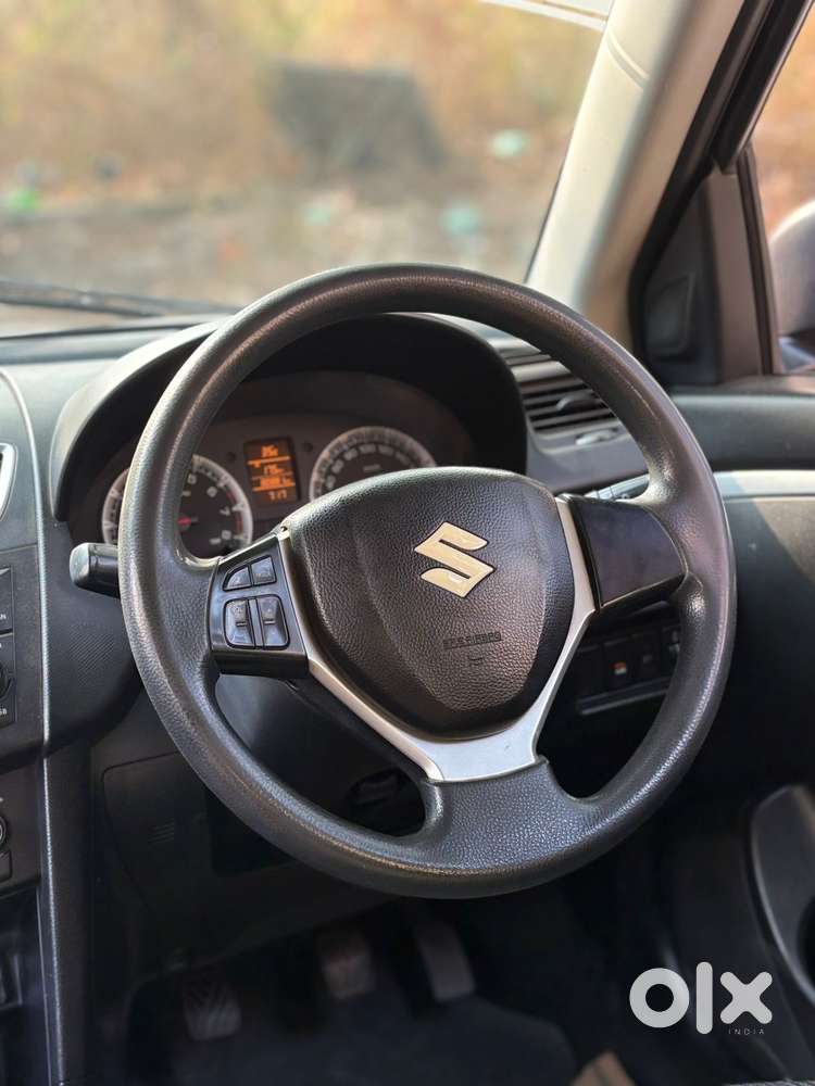 Maruti Suzuki Swift Zxi, 2011, Petrol