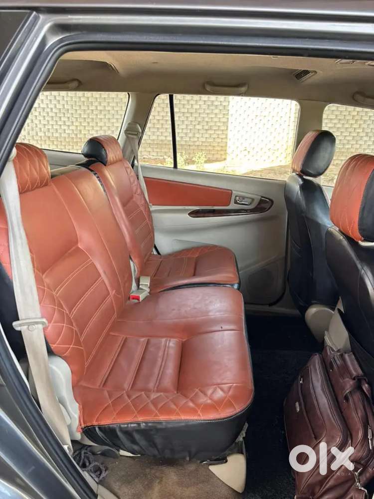 Innova First Owner V Top Model