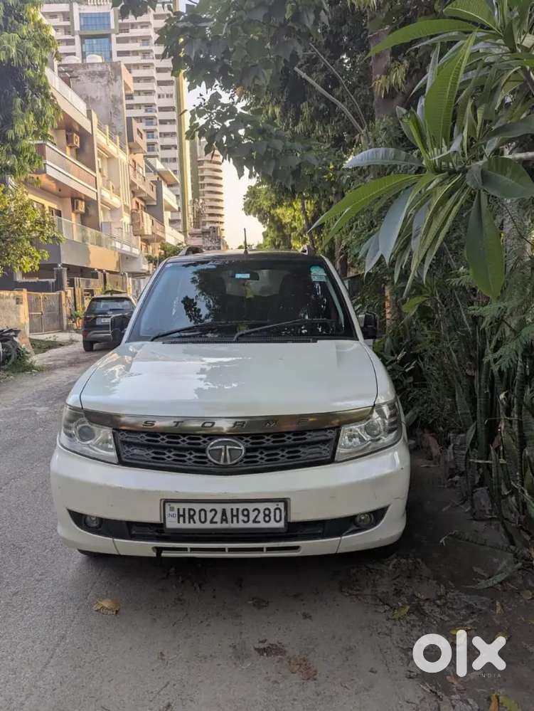 Tata Safari Storme 2016 Diesel Well Maintained