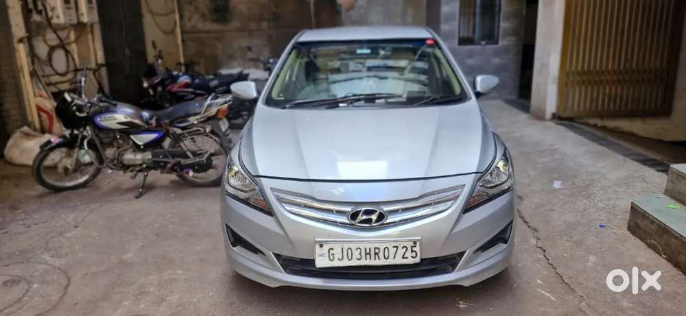 Hyundai Fluidic Verna 2015