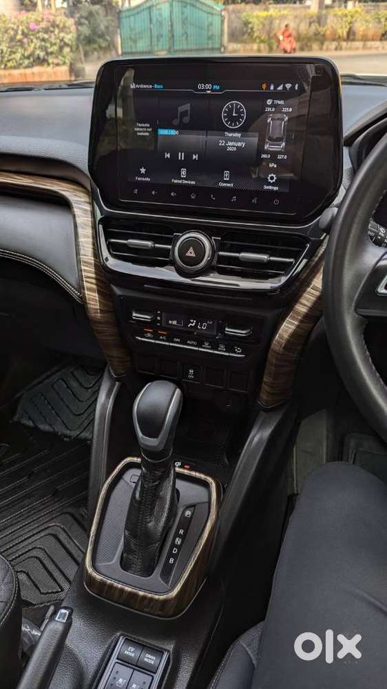 Maruti Suzuki Grand Vitara 1.5 Alpha Plus Intelligent Hybrid Ecvt, 2..
