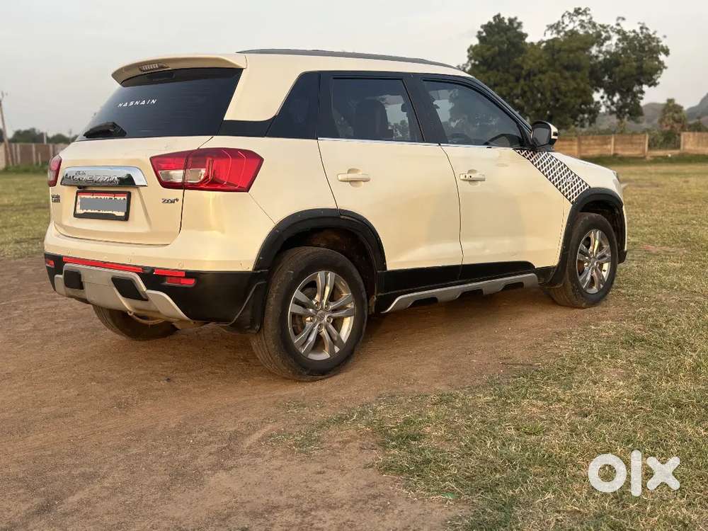 2017 Maruti Suzuki Brezza Zdi Plus