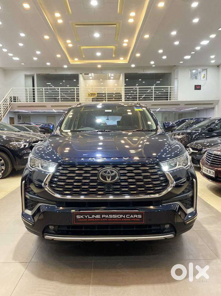 Toyota Innova Hycross 2.0 Zx Hybrid 7 Str, 2024, Petrol