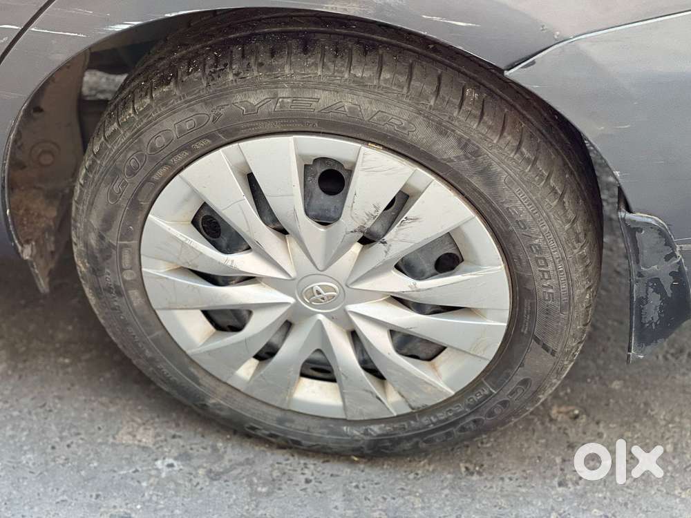 Toyota Yaris J Cvt, 2018, Petrol