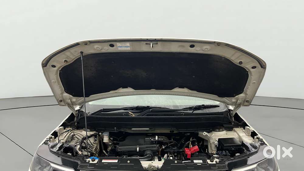Maruti Suzuki Vitara Brezza 1.5 Vxi At, 2023, Petrol