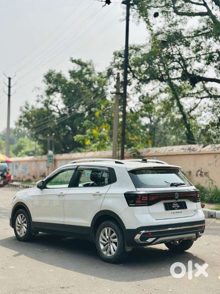 Volkswagen Taigun 1.0 Tsi Highline At, 2022, Petrol