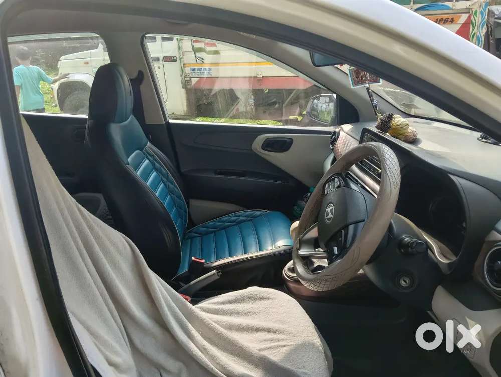 Hyundai Aura 2023 Petrol 26000 Km Driven Life Time Tax