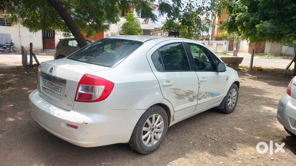 Maruti Suzuki Sx4 Zxi 2011 Petrol Cng