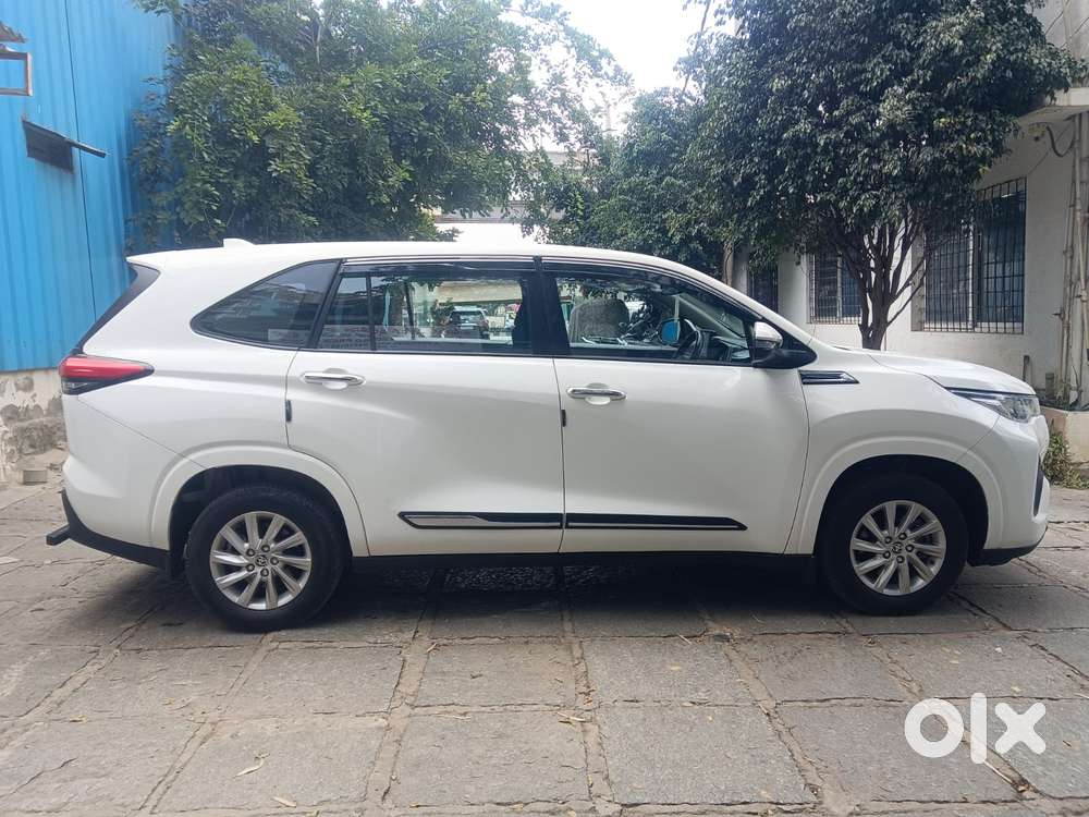 Toyota Innova Hycross 2.0 Gx 8 Str, 2024, Petrol
