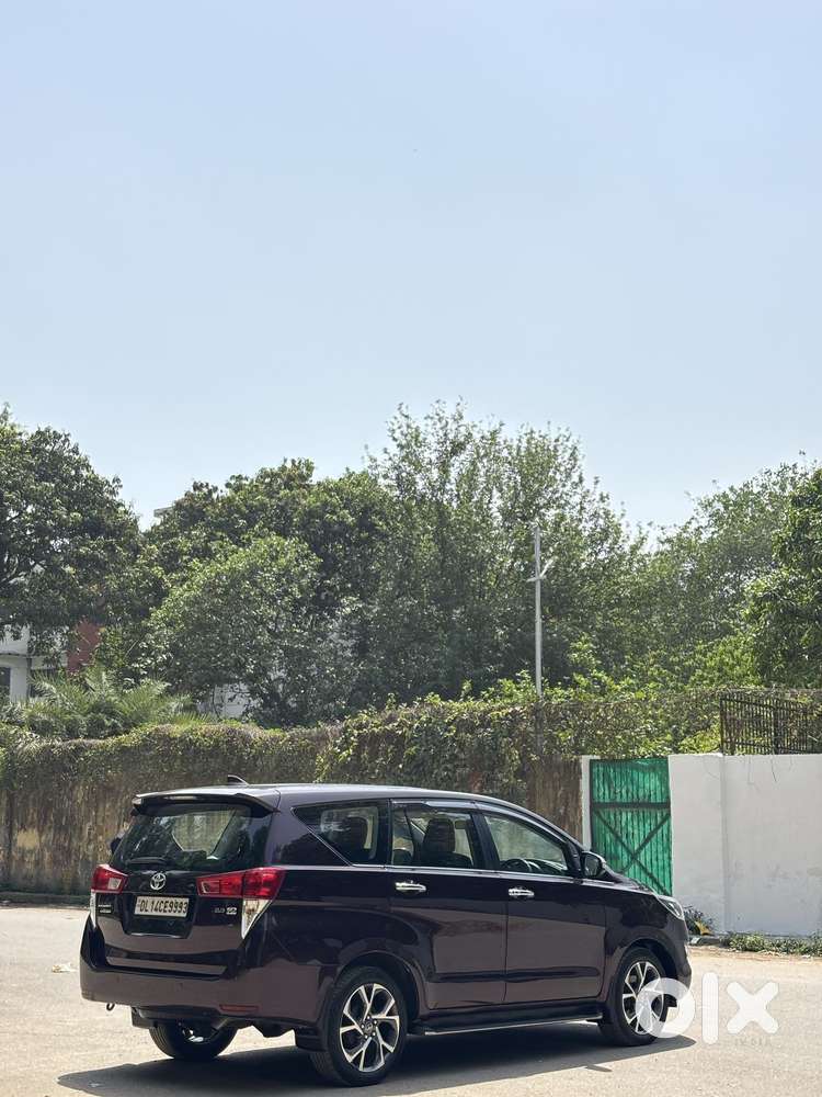 Toyota Innova Crysta 2.8 Zx At 7 Seater, 2019, Diesel