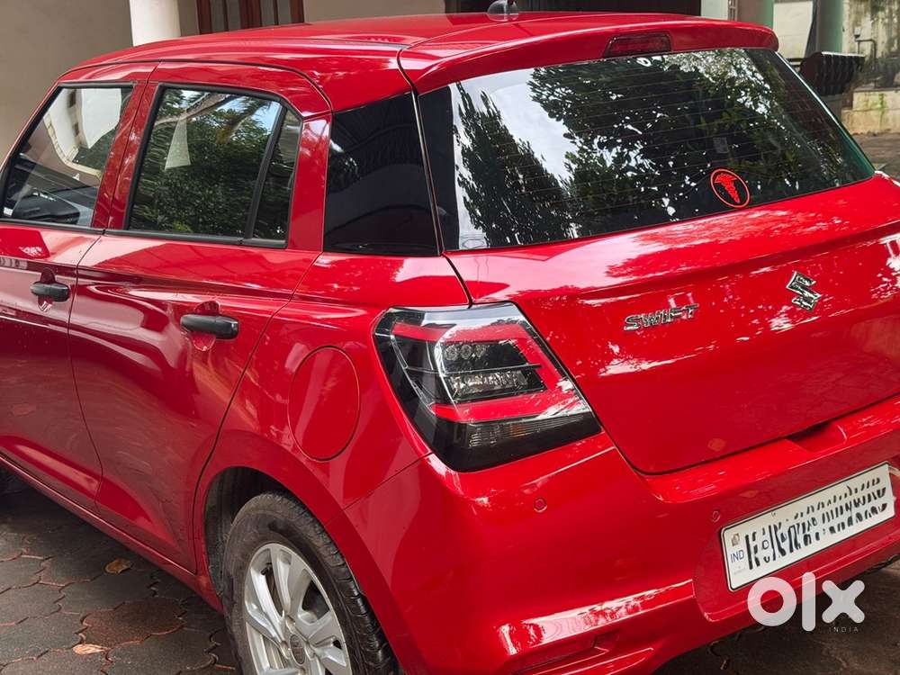 Swift Lxi Cng Low Kilometres