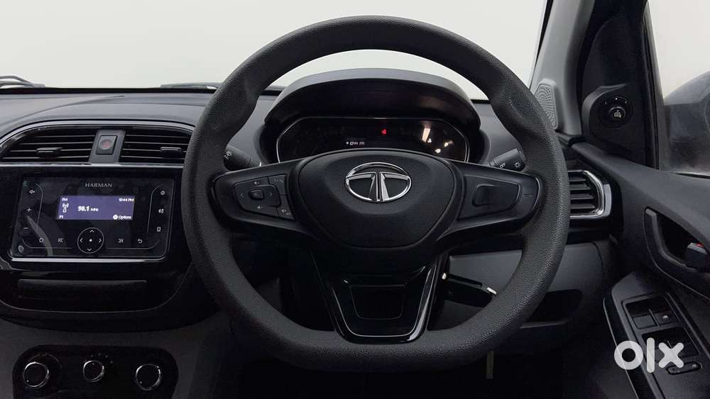 Tata Tiago 1.2 Revotron Xta, 2023, Petrol