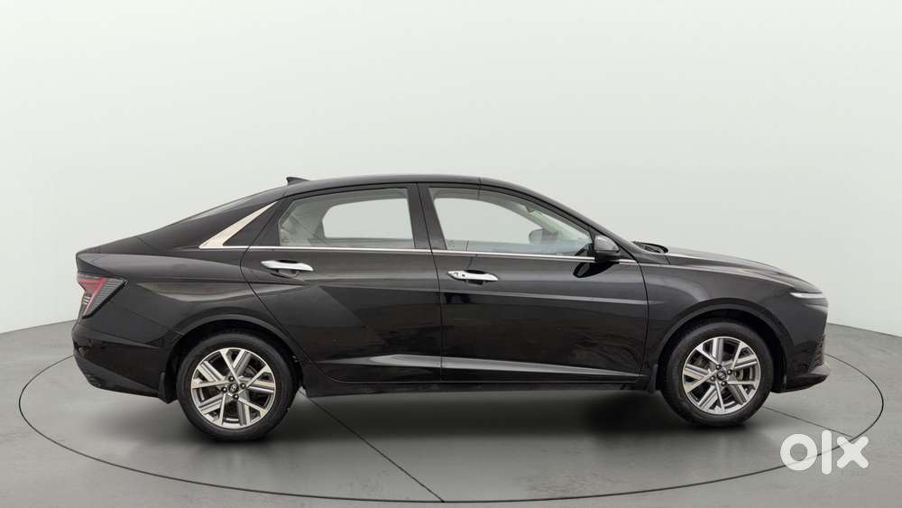 Hyundai Verna 1.5 Mpi Mt Sx (o), 2023, Petrol