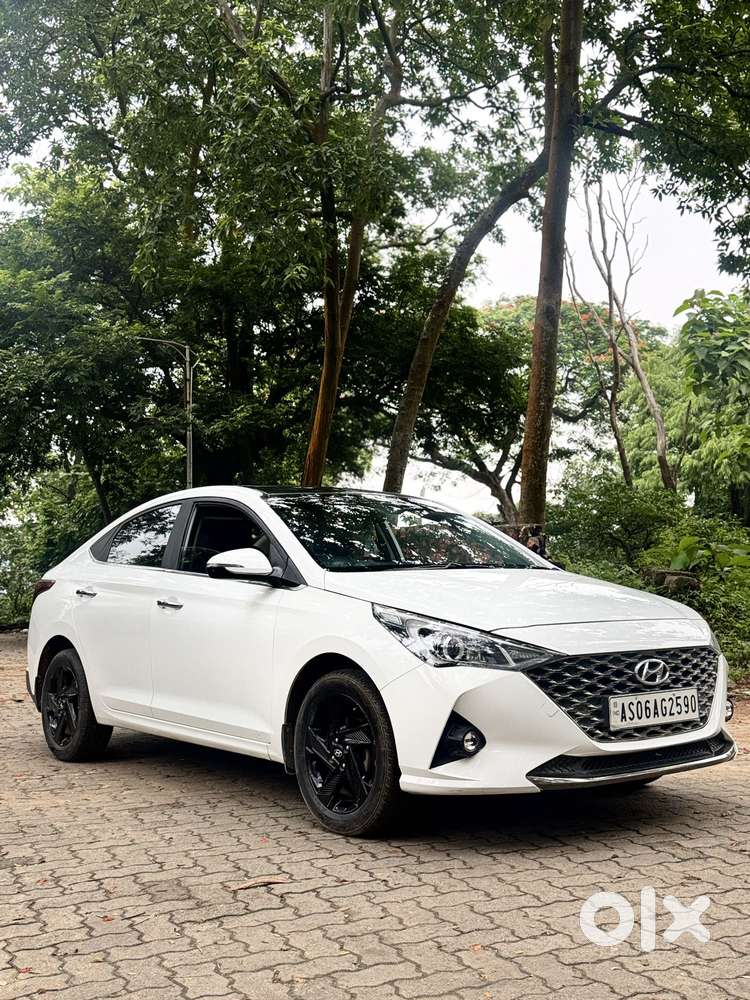 Hyundai Verna 1.5 Sx Petrol Mt, 2022, Petrol