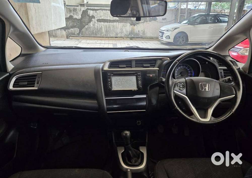 Honda Jazz V Mt Privilege, 2017, Petrol