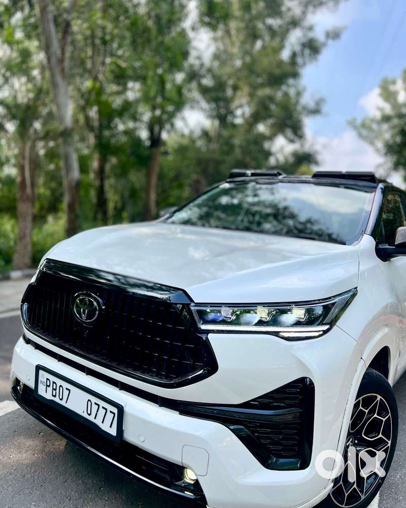 Toyota Innova Hycross 2.0 Zx (o) Hybrid 7 Str, 2025, Cng & Hybrids