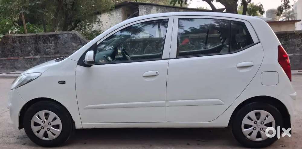 Hyundai I10 Sportz Bs Iv 2012 Petrol