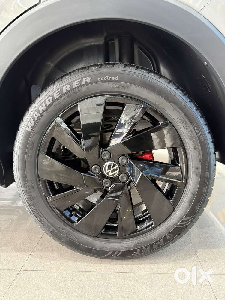Volkswagen Taigun Gt Plus 1.5 Tsi Dsg (with Ventilated Seats), 2026,..