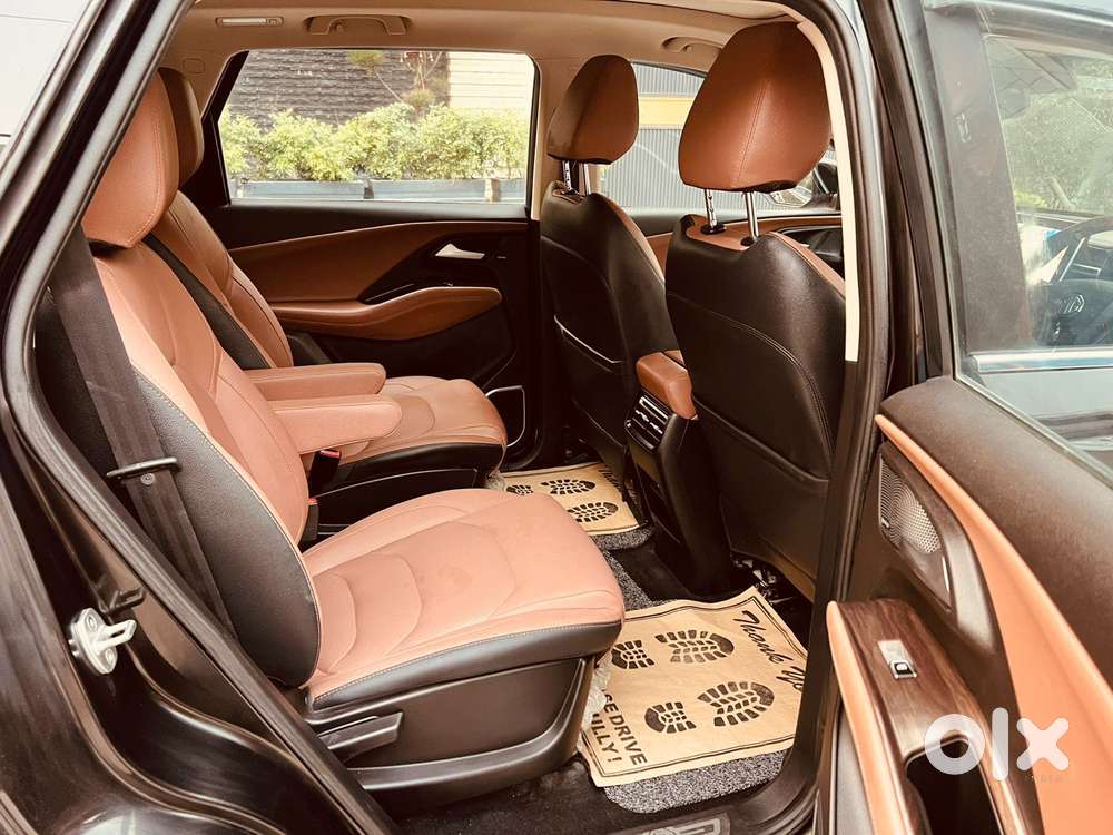 Mg Hector Plus Savvy Pro 1.5 Turbo Petrol Cvt 7 Str, 2023, Petrol