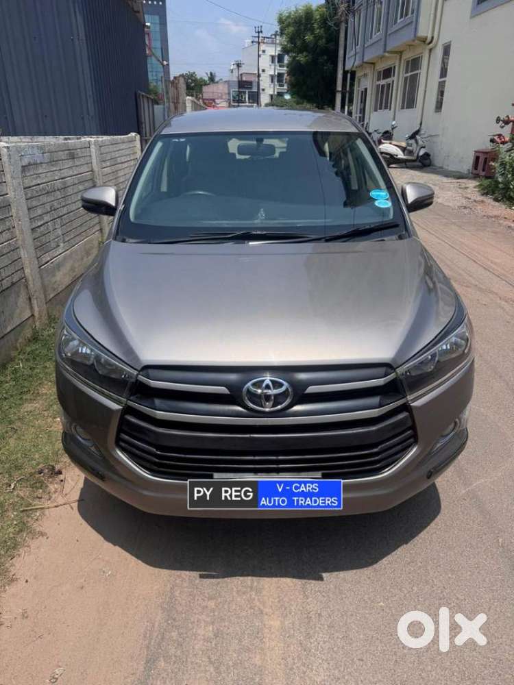 Toyota Innova Crysta 2.4 G Plus Mt 7 Str, 2018, Diesel