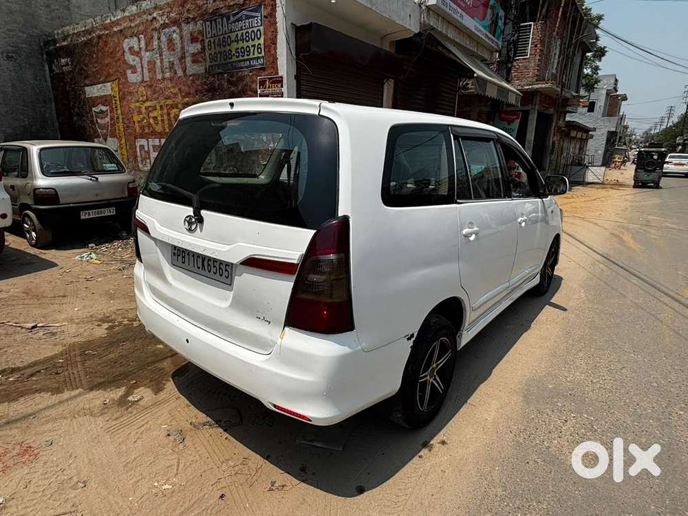 Toyota Innova Diesel 2014