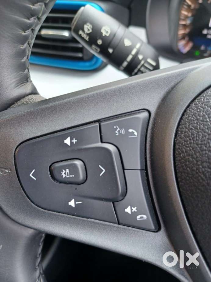 Tata Punch Creative Amt, 2025, Petrol