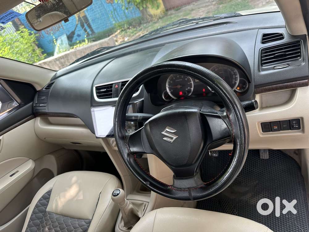 Maruti Suzuki Swift Dzire 1.2 Vxi Bsiv, 2013, Petrol