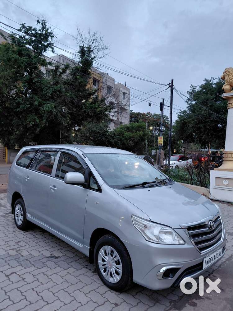 Toyota Innova 2.5 G (diesel) 8 Seater Bs Iv, 2016, Diesel