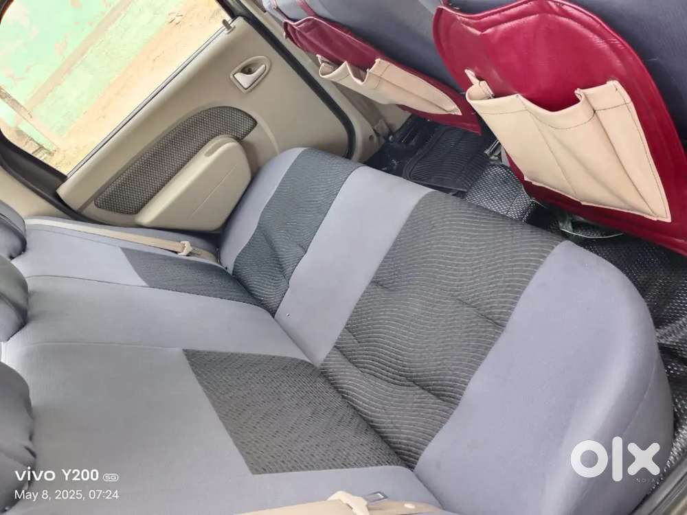 Mahindra Logan 2010 Petrol 85000 Km Driven