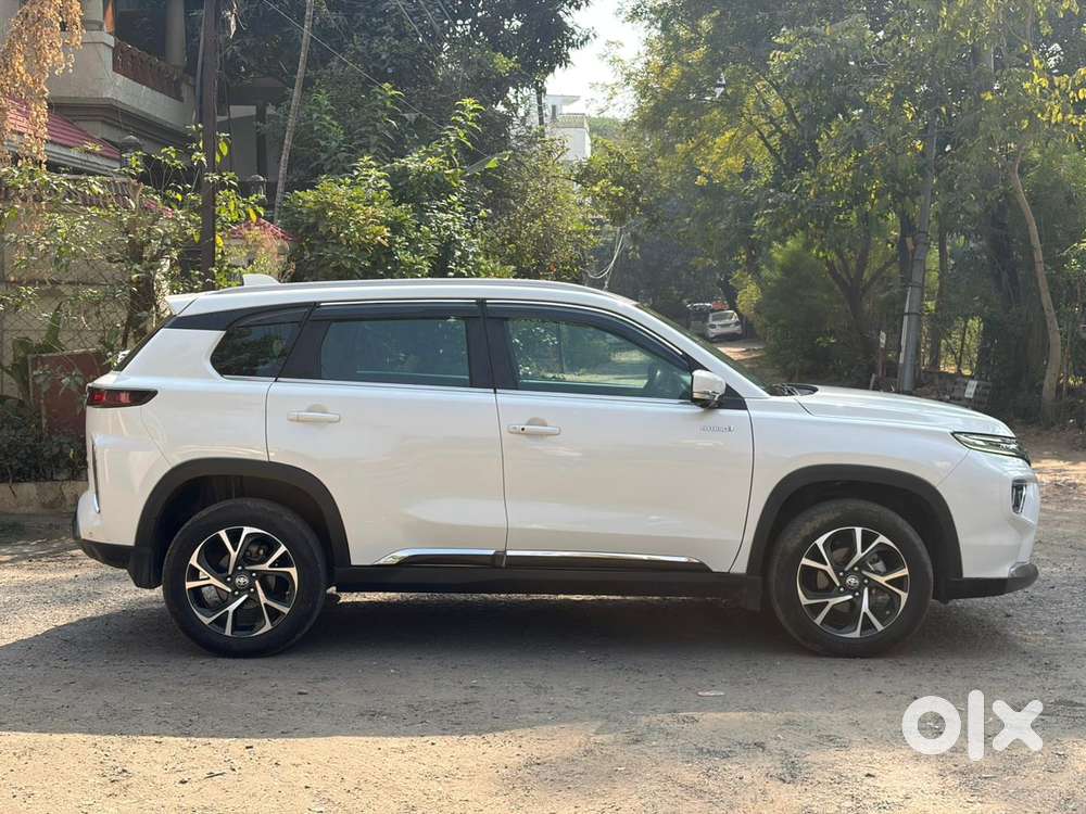 Toyota Urban Cruiser Hyryder 1.5 V Hybrid, 2023, Petrol