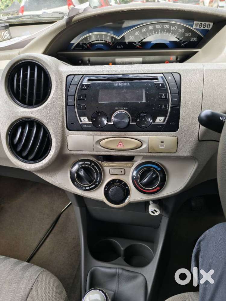 Toyota Etios 1.5 V, 2016, Petrol