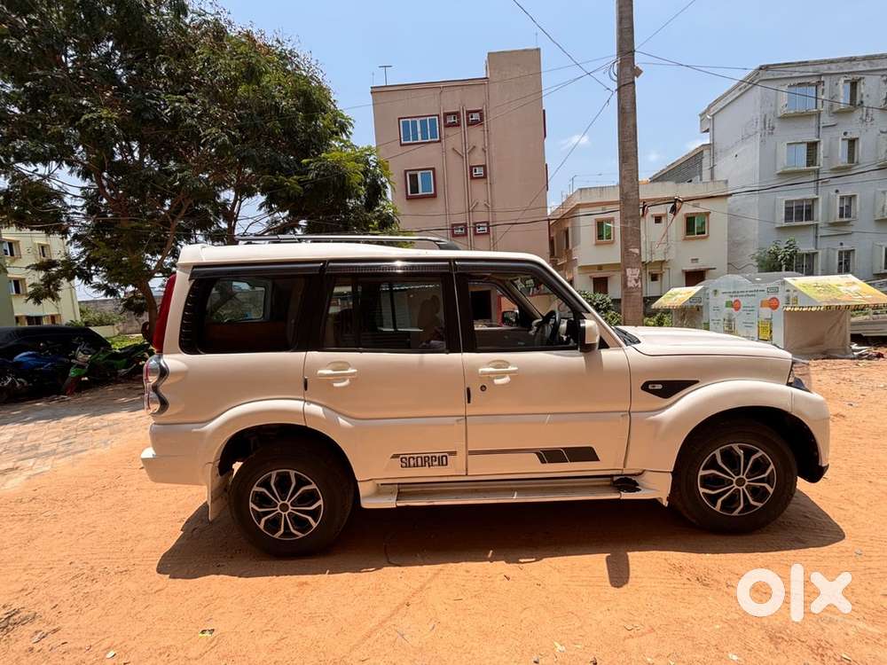 Mahindra Scorpio Classic 2012
