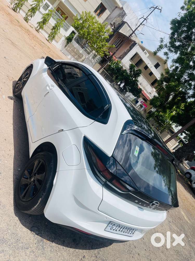 Tata Altroz Petrol 2023