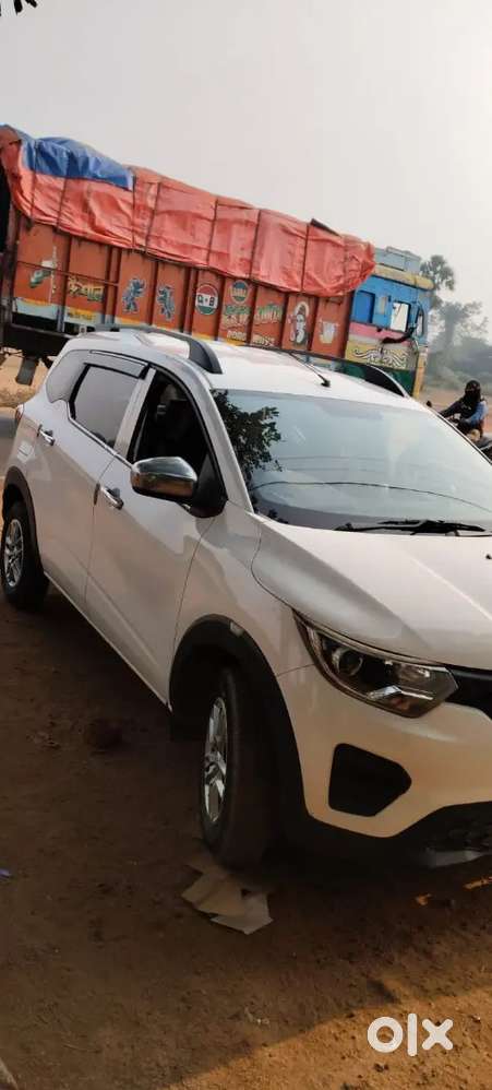 Renault Triber 2022 1.0 Petrol