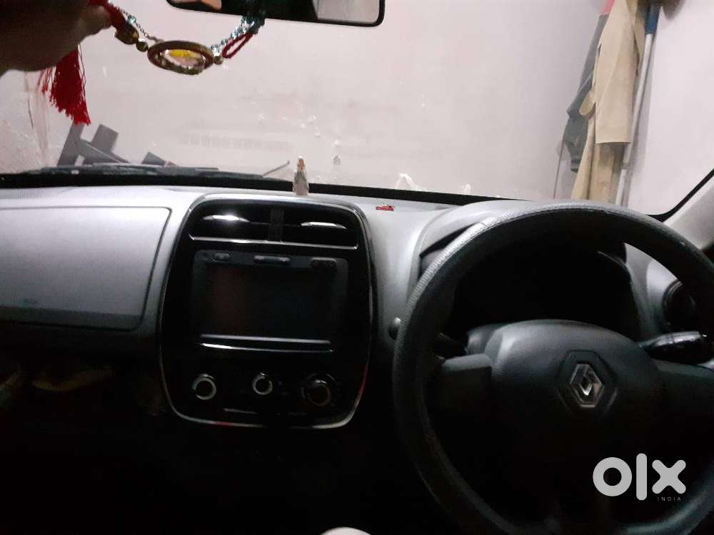 Touch Screen Navigation System With Reverse Camera View