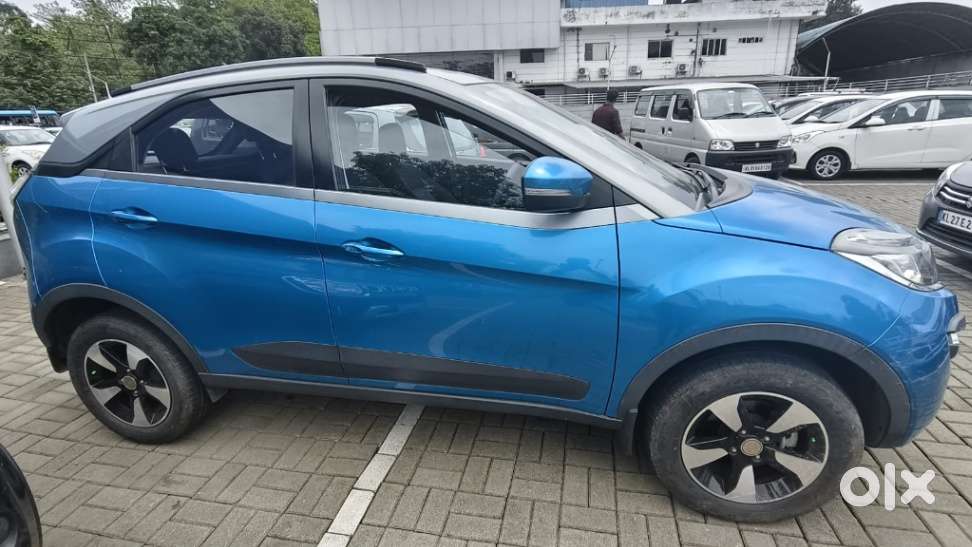 Tata Nexon 1.2 Revotron Xza Plus, 2019, Petrol