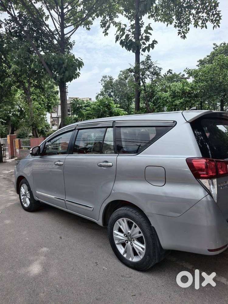 Toyota Innova Crysta 2.8 Z, 2016, Diesel