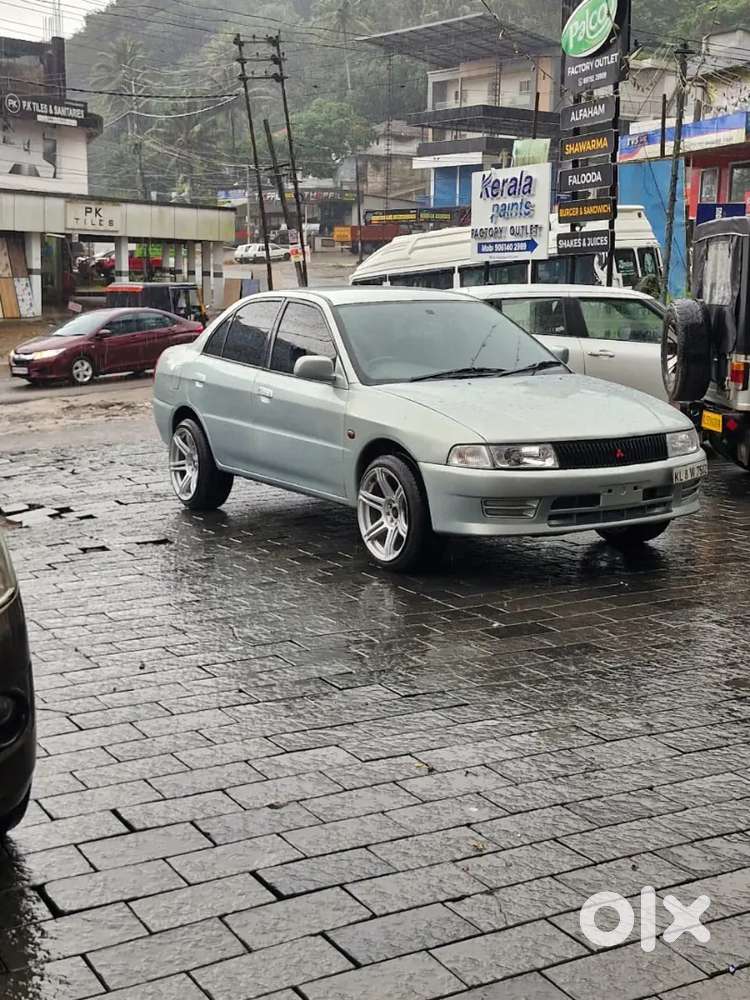 Mitsubishi Lancer Petrol 2003