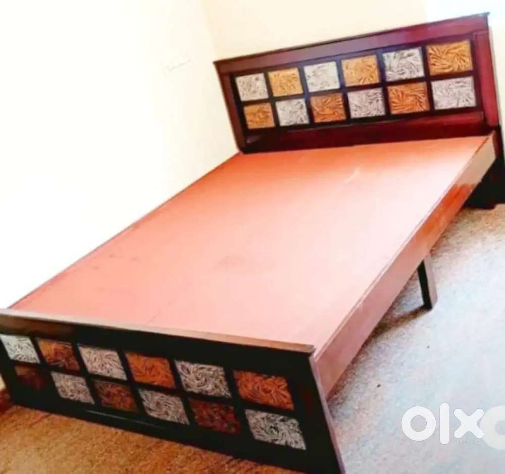 Brand new queen size bed without storage with 3 year warranty