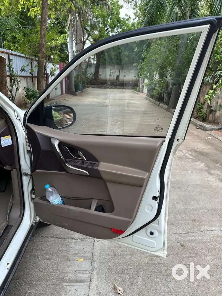 Mahindra Xuv500 Diesel 2012