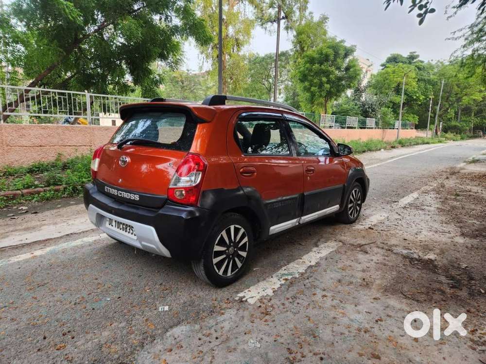 Toyota Etios Cross 1.2l G, 2016, Petrol