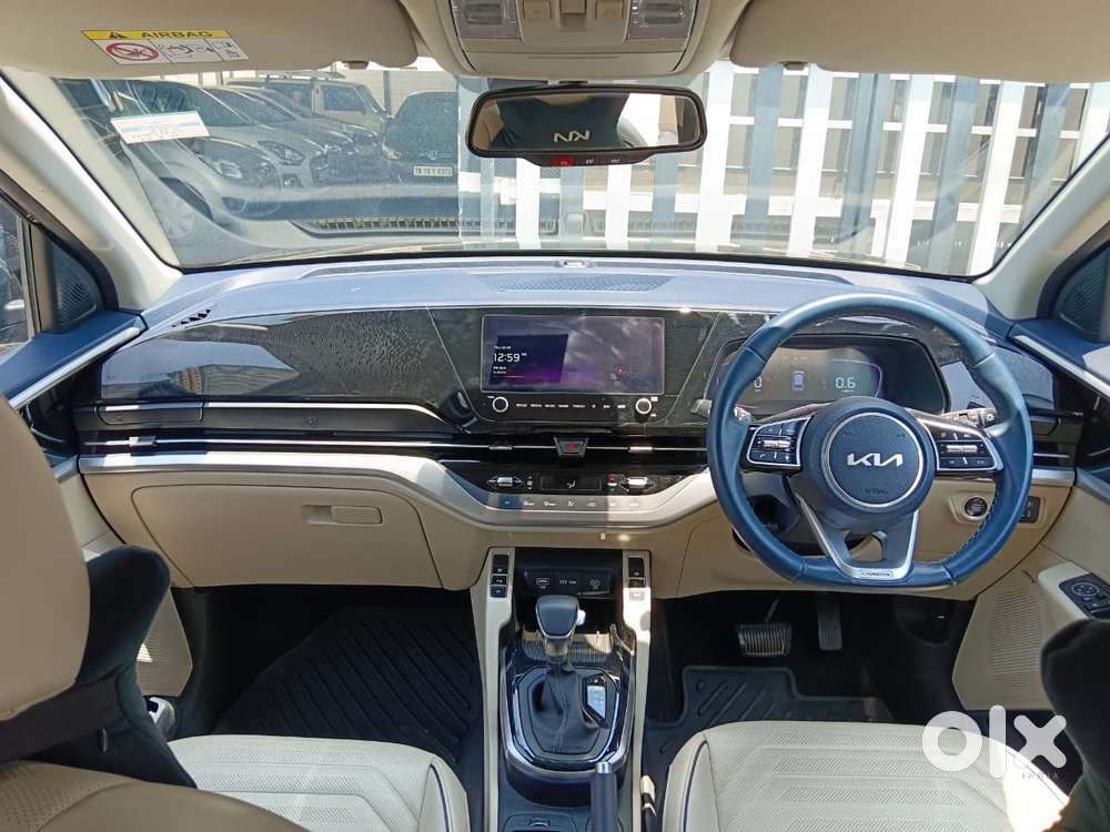 Kia Carens 1.4 Luxury Plus Dct 7 Str, 2022, Petrol