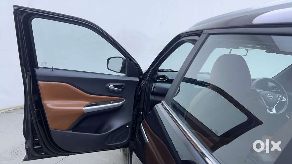 Nissan Magnite 1.0 Xv Premium Turbo Cvt, 2023, Petrol