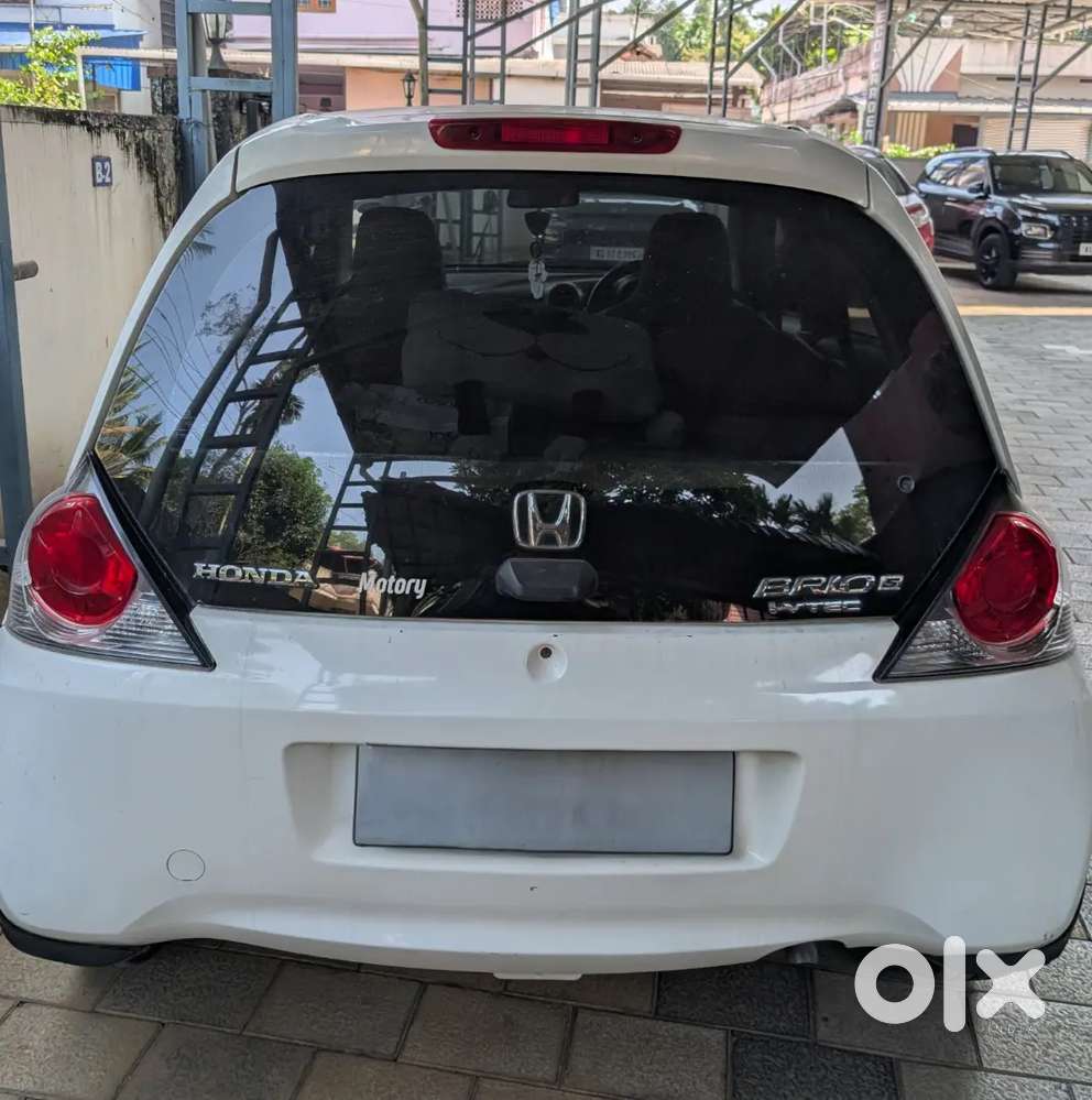Honda Brio 2012 Petrol Well Maintained