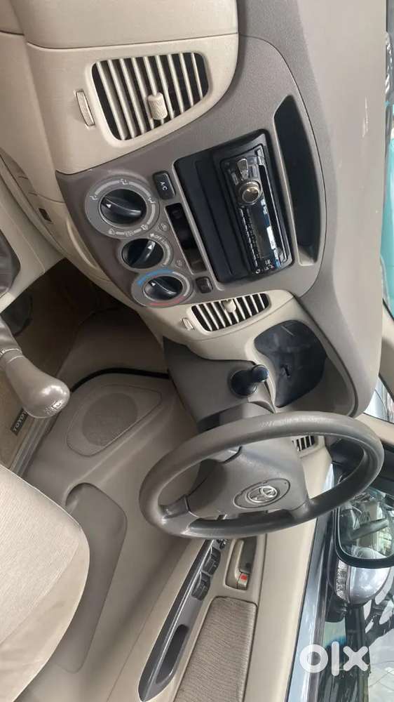 Toyota Innova 2010 Diesel Well Maintained