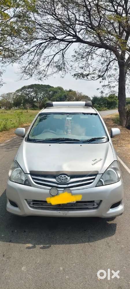 Toyota Innova 2007 Diesel 300000 Km Driven