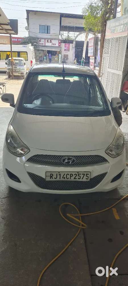 2012 Model I.10