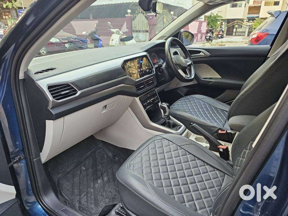 Volkswagen Taigun 1.0 Tsi Highline At, 2024, Petrol