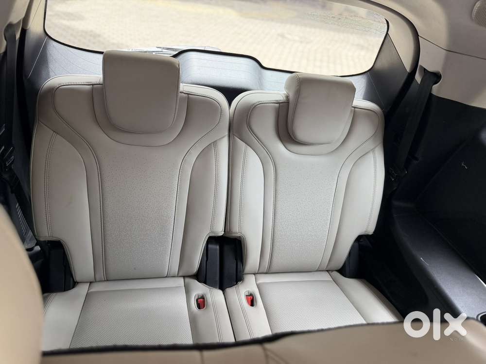 Mahindra Xuv700 2.2 Ax 7 Diesel At Luxury Pack Str, 2023, Diesel
