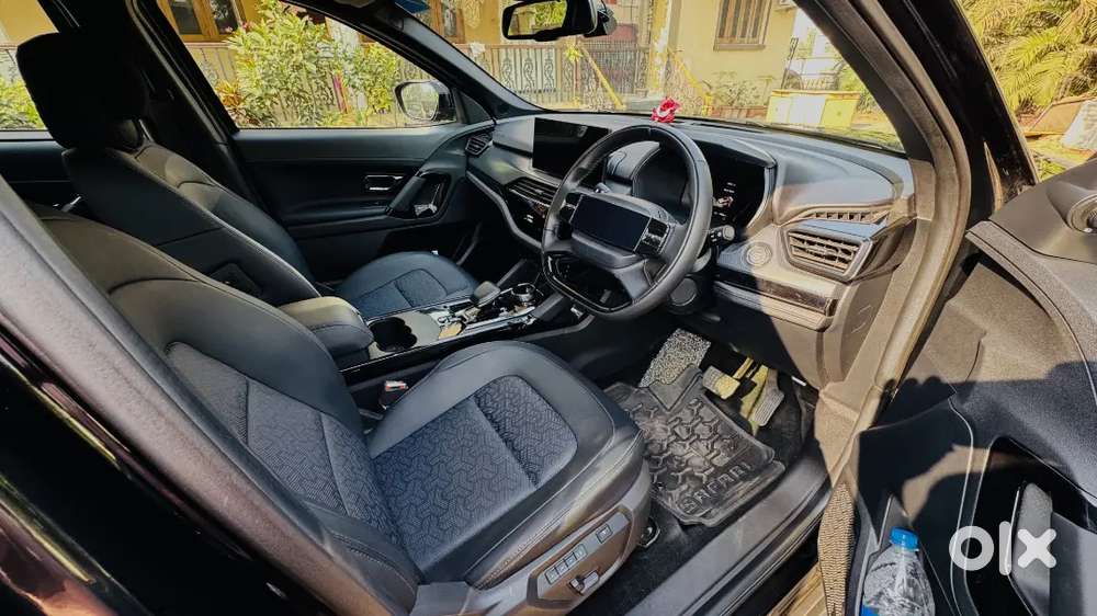 Tata Safari 6 Seater Diesel At Dark Edition Top Model